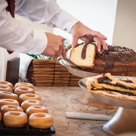 Eleonora Отель Скаури