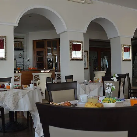 Отель Eleonora Скаури