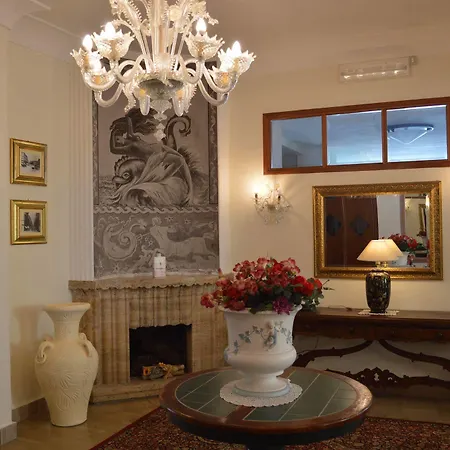 Eleonora Hotel