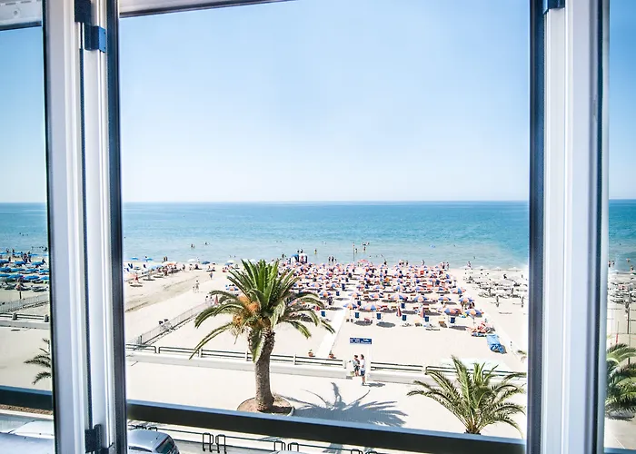 Eleonora 3* Scauri (Lazio)