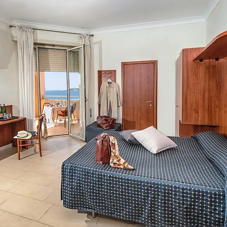 Hotel Eleonora Scauri (Lazio)