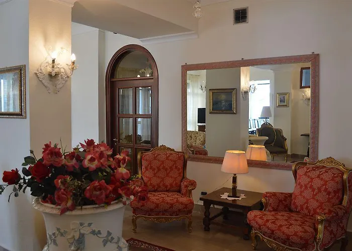 إليونورا سكوري